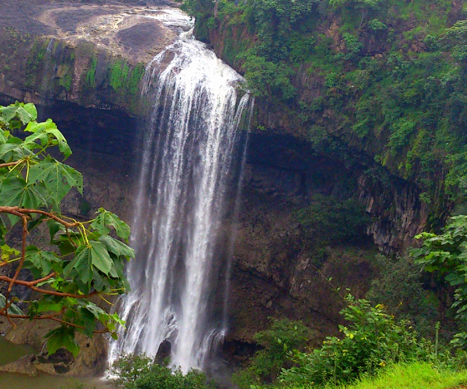 Tincha waterfall